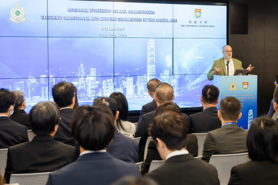 Dean of Engineering, Professor David Srolovitz, delivering his concluding remark at the closing ceremony.